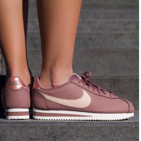 lilac nike cortez